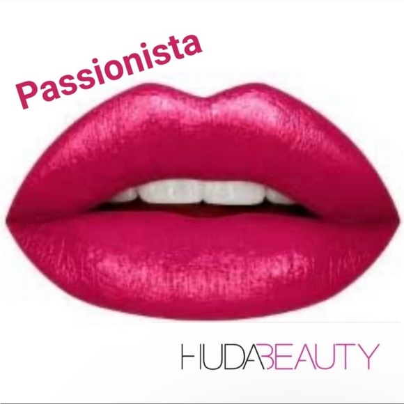 💋 HUDA BEAUTY Demi Matte Lipstick in Passionista - Picture 12 of 12